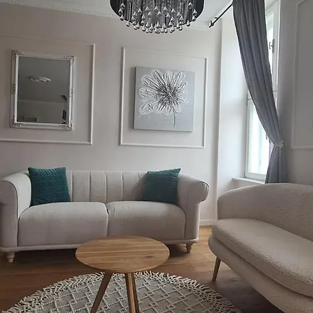 Apartment Elegant Bourgeois